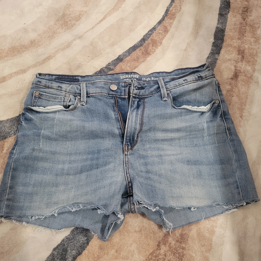 Signature LEVI'S Blue Denim Short